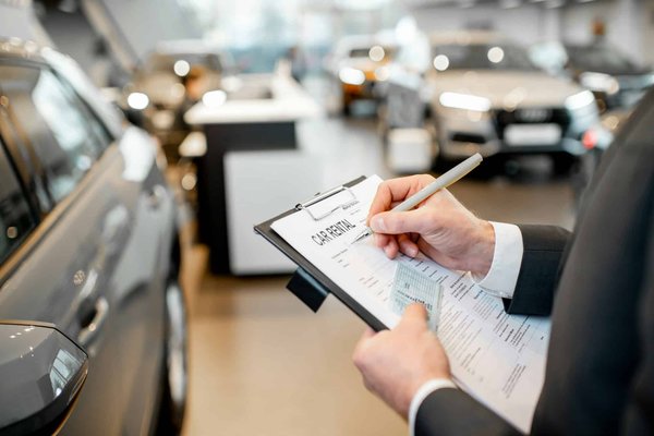 Les avantages et les critères à considérer dans la location de voitures et utilitaires